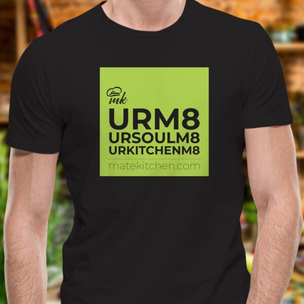 Черна мъжка тениска с щампа URM8