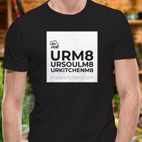 Черна мъжка тениска с щампа URM8