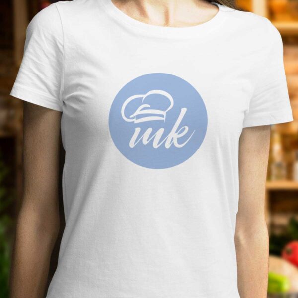 Бяла дамска тениска Mate Kitchen с щампа MK
