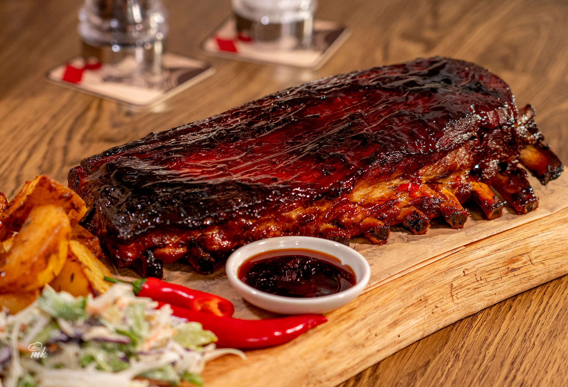 Свински ребра с Kikkoman Терияки BBQ сос с мед и пушен вкус